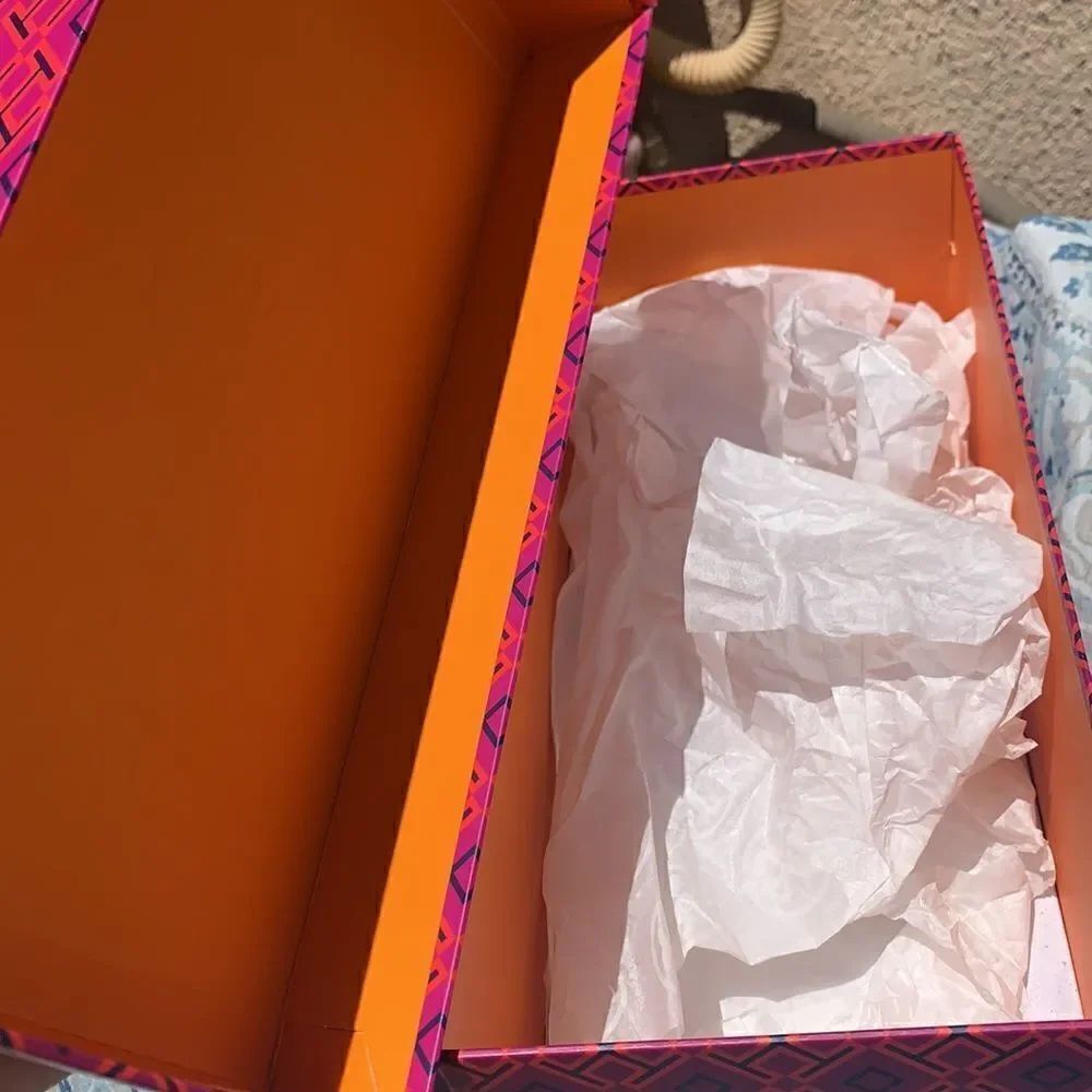 Shoe Box - Picture 9 of 9